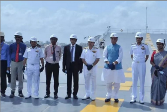 印度首艘国产航母将服役，是否已形成完整作战能力？专家解析